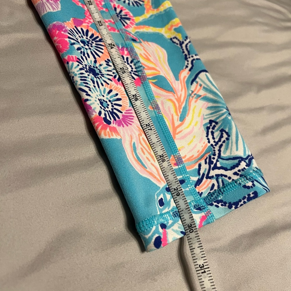 Lilly Pulitzer Vibrant Floral Kids Leggings - Picture 7 of 7